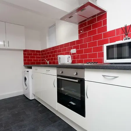 Leeds House Apartment *