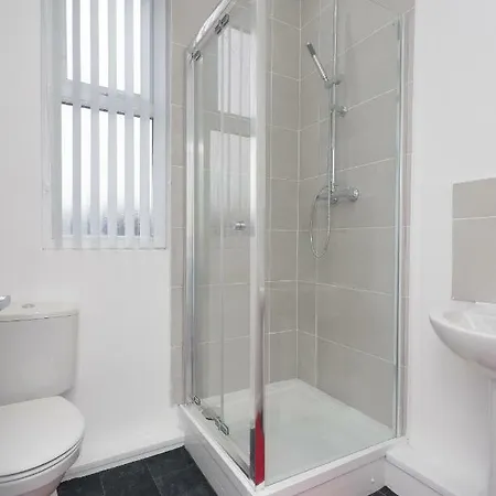 Leeds House Apartment *